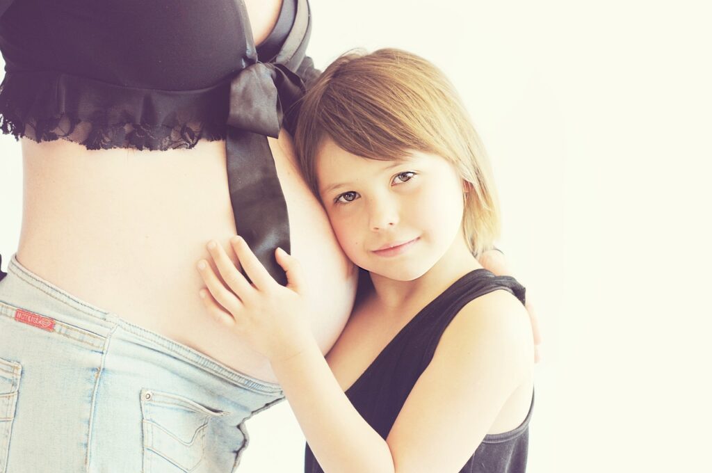 妊娠中に医療脱毛を受ける場合の費用はどのくらい？